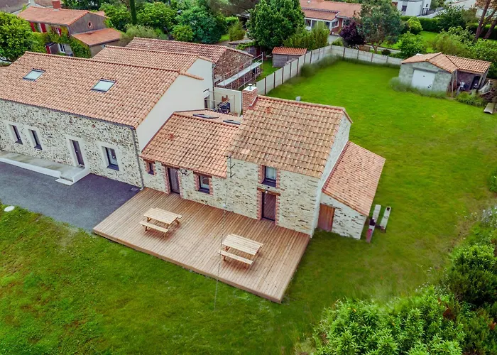 Grange Renovee 5 Personnes-gite Le 411 * Saint-Philbert-de-Grand-Lieu